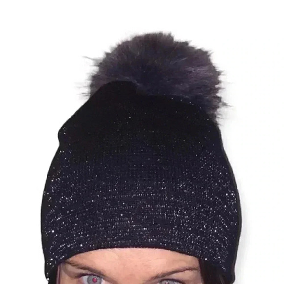 Francesca’s Collections Hat - Picture 1 of 2